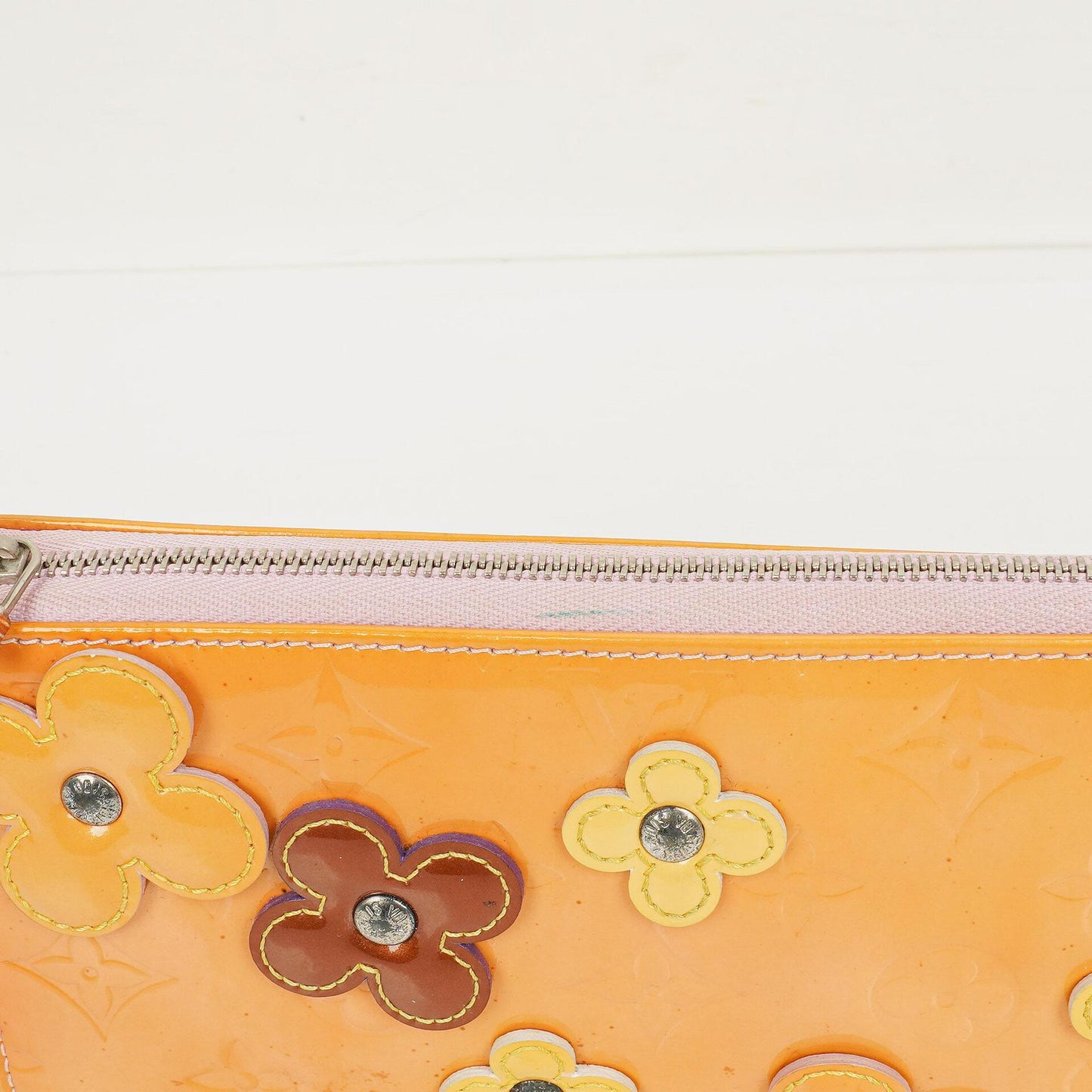Louis Vuitton Vernis Lexington Fleurs Pochette