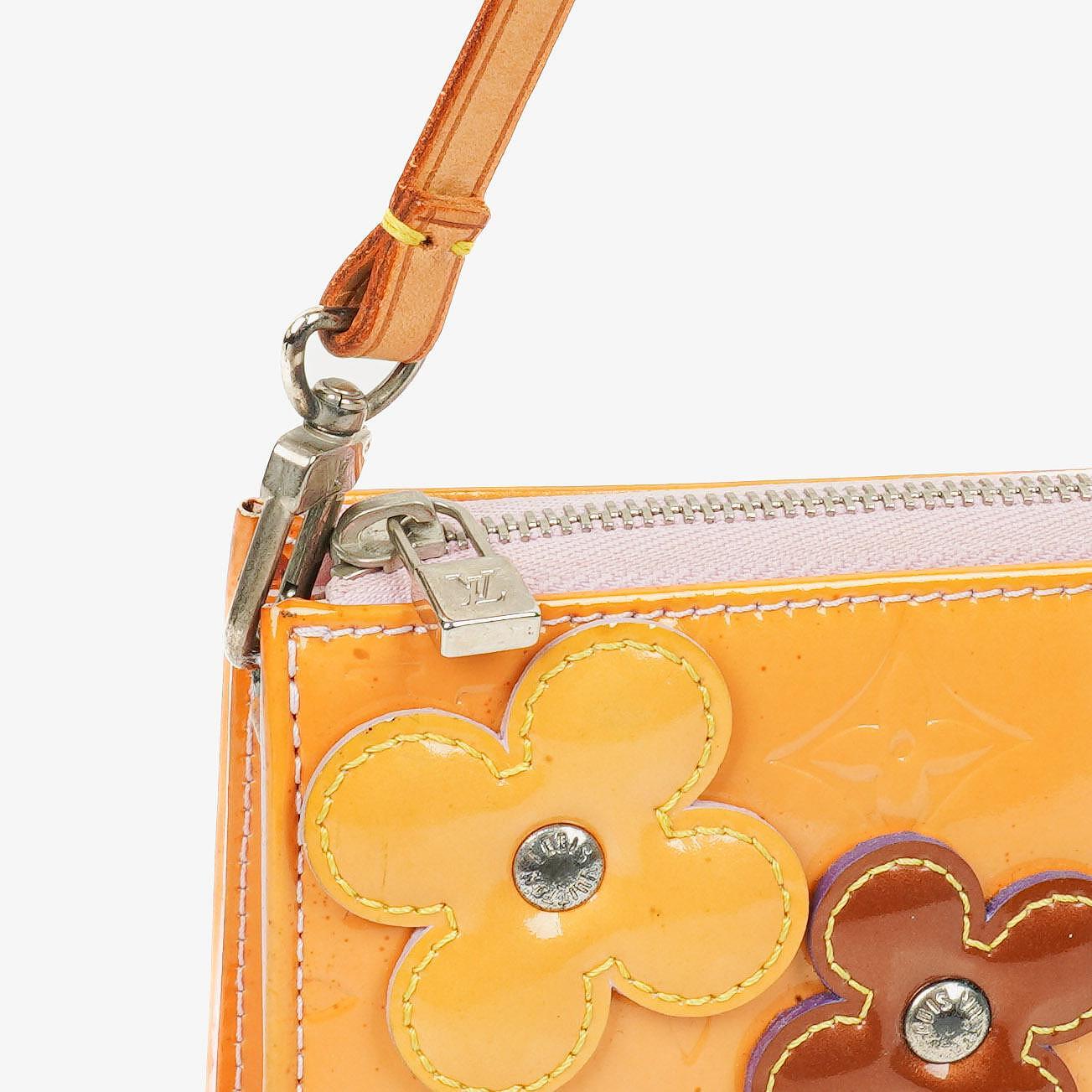 Louis Vuitton Vernis Lexington Fleurs Pochette