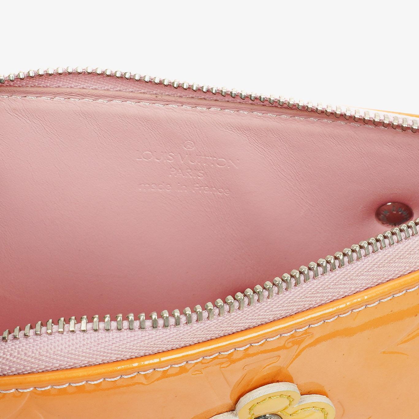 Louis Vuitton Vernis Lexington Fleurs Pochette