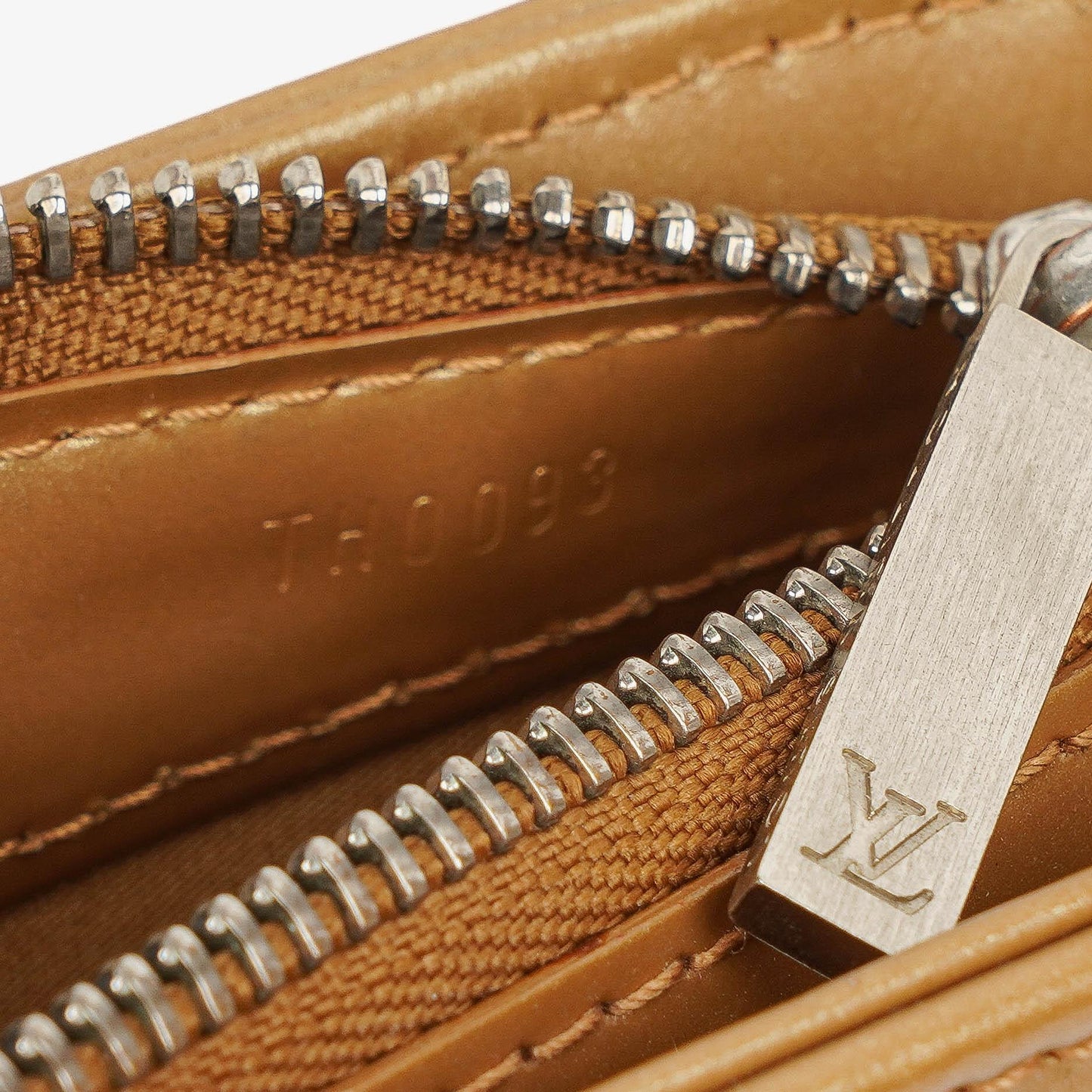 Louis Vuitton Willwood Mat Beige Monogram Tote Bag