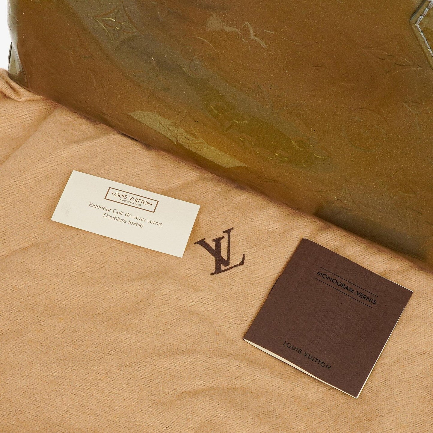 Louis Vuitton Wilshire Vernis Handbag