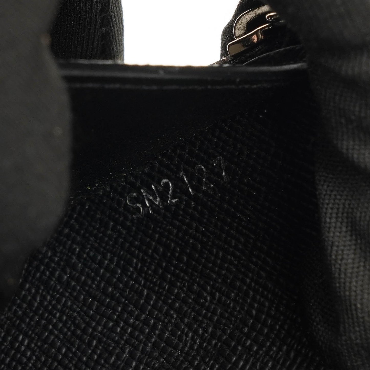 Louis Vuitton x Supreme EPI Black Leather Chain Wallet