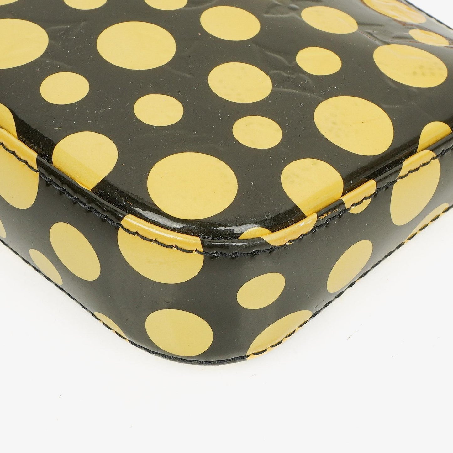 Louis Vuitton Yayoi Kusama Infinity Dots Black/Yellow Vernis Pochette Accessoires