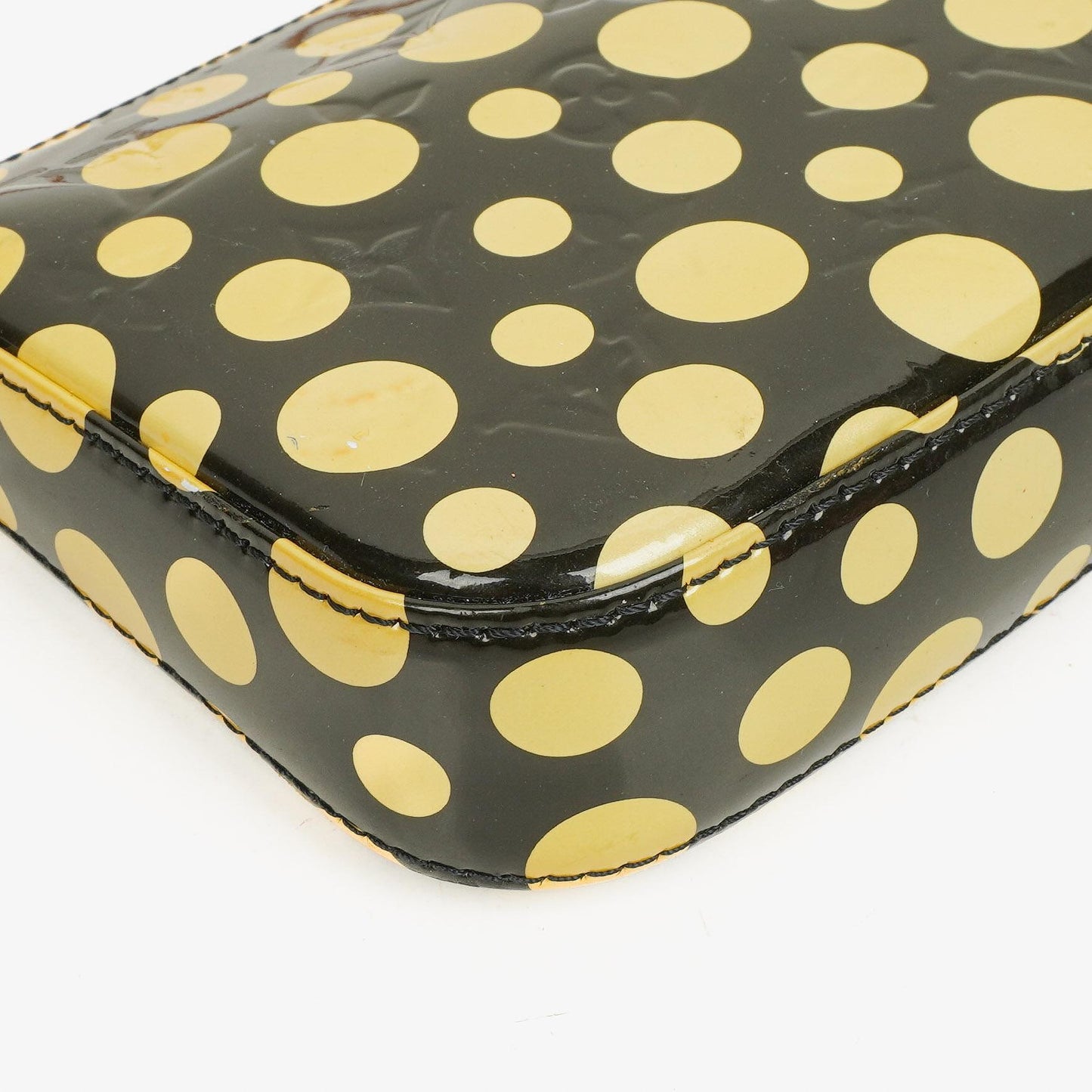 Louis Vuitton Yayoi Kusama Infinity Dots Black/Yellow Vernis Pochette Accessoires