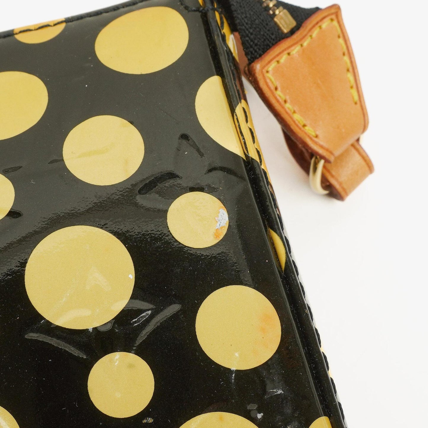Louis Vuitton Yayoi Kusama Infinity Dots Black/Yellow Vernis Pochette Accessoires
