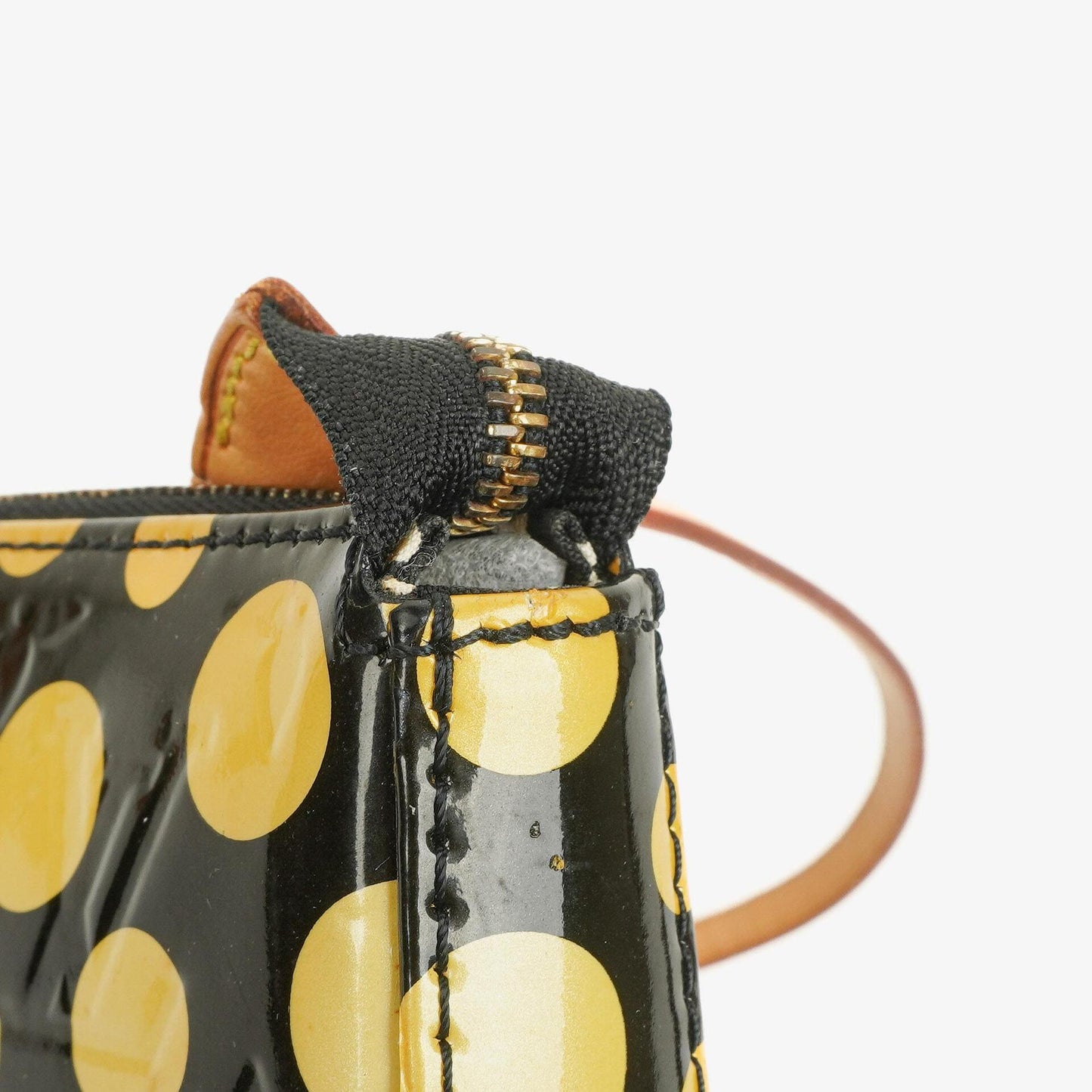 Louis Vuitton Yayoi Kusama Infinity Dots Black/Yellow Vernis Pochette Accessoires