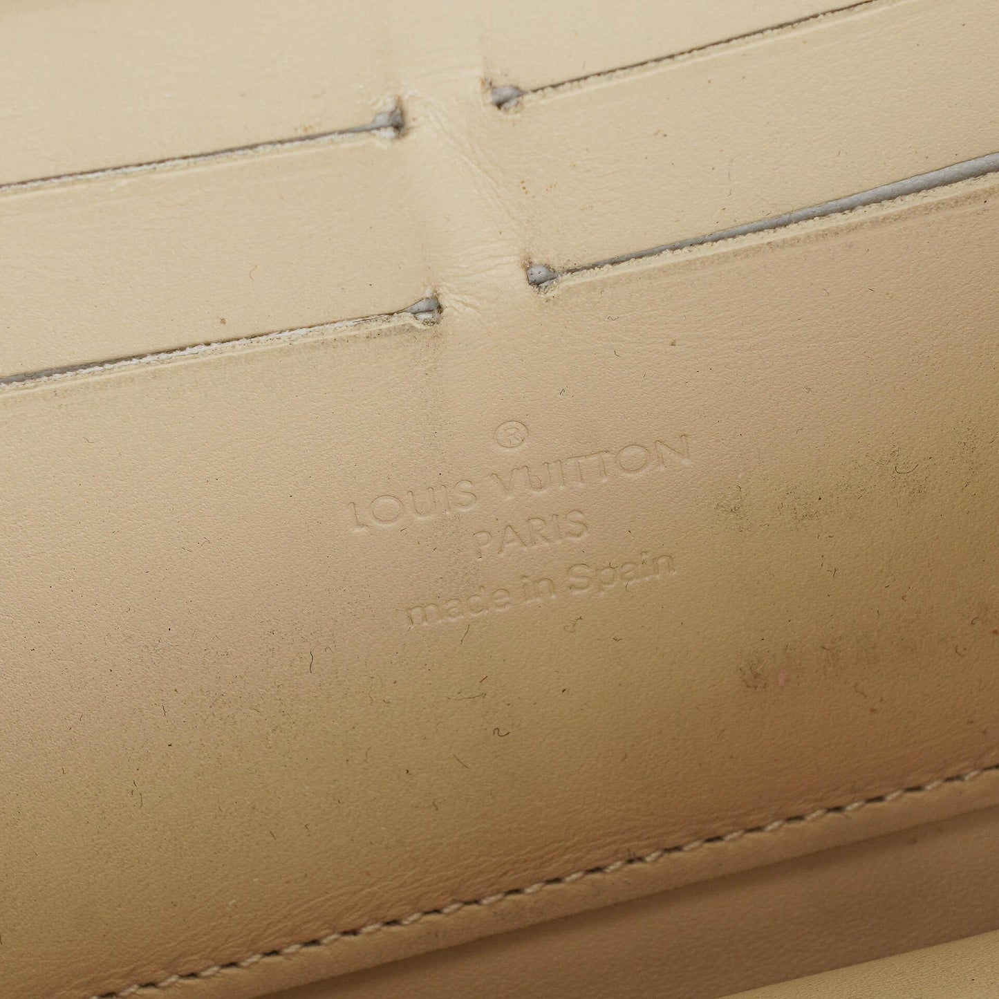 Louis Vuitton Zippy Leopard Print Vernis Blanc Corail Wallet