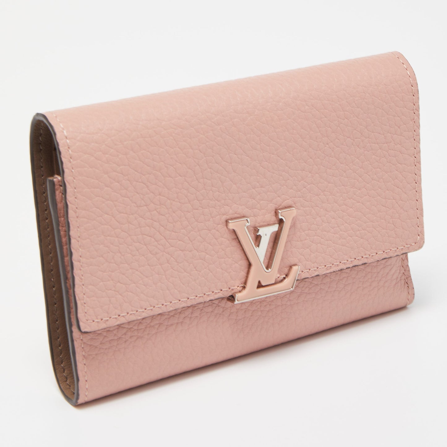 LOUIS VUITTON Magnolia Leather Capucines Compact Wallet