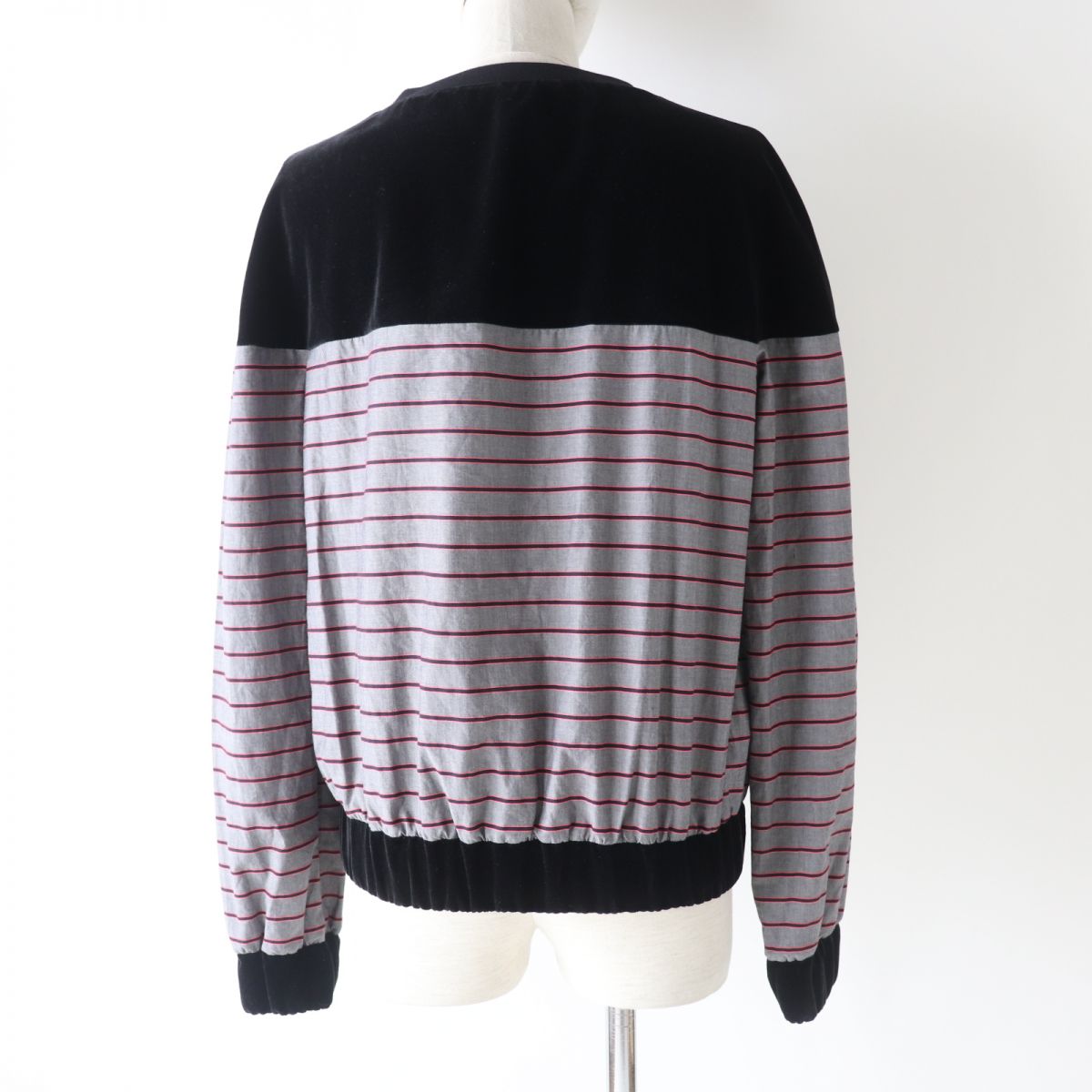 CHANEL sweat Main: 96% cotton, Main: 4% polyester, Part: 65% viscose, Part: 25% wool, Part: 10% polyamide (nylon), Part: 71% cotton 29% silk Black x Gray x Neon Pink (Border Pattern) Women 36