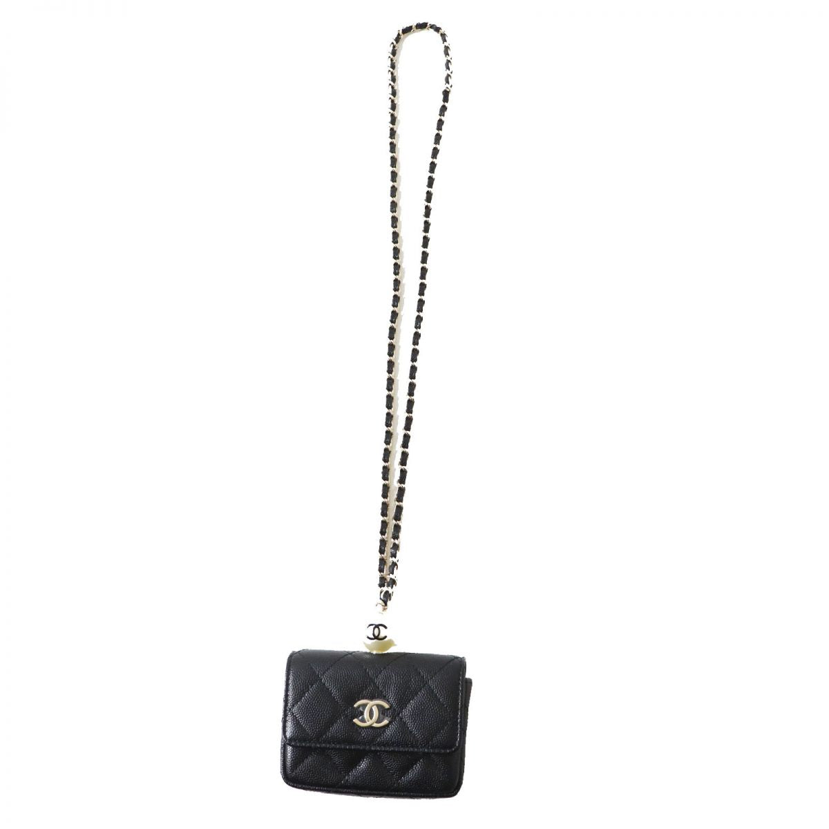 CHANEL Pochette Caviar skin black