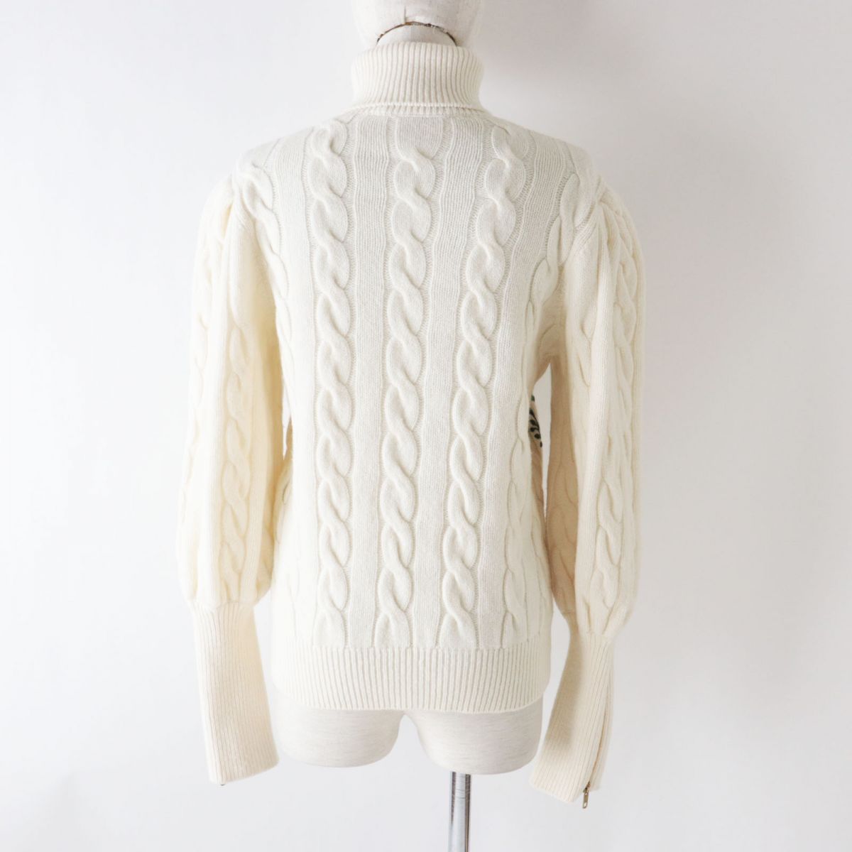GUCCI knit Main: 100% wool, part: 50% acrylic, part: 50% wool White x multi Women XS