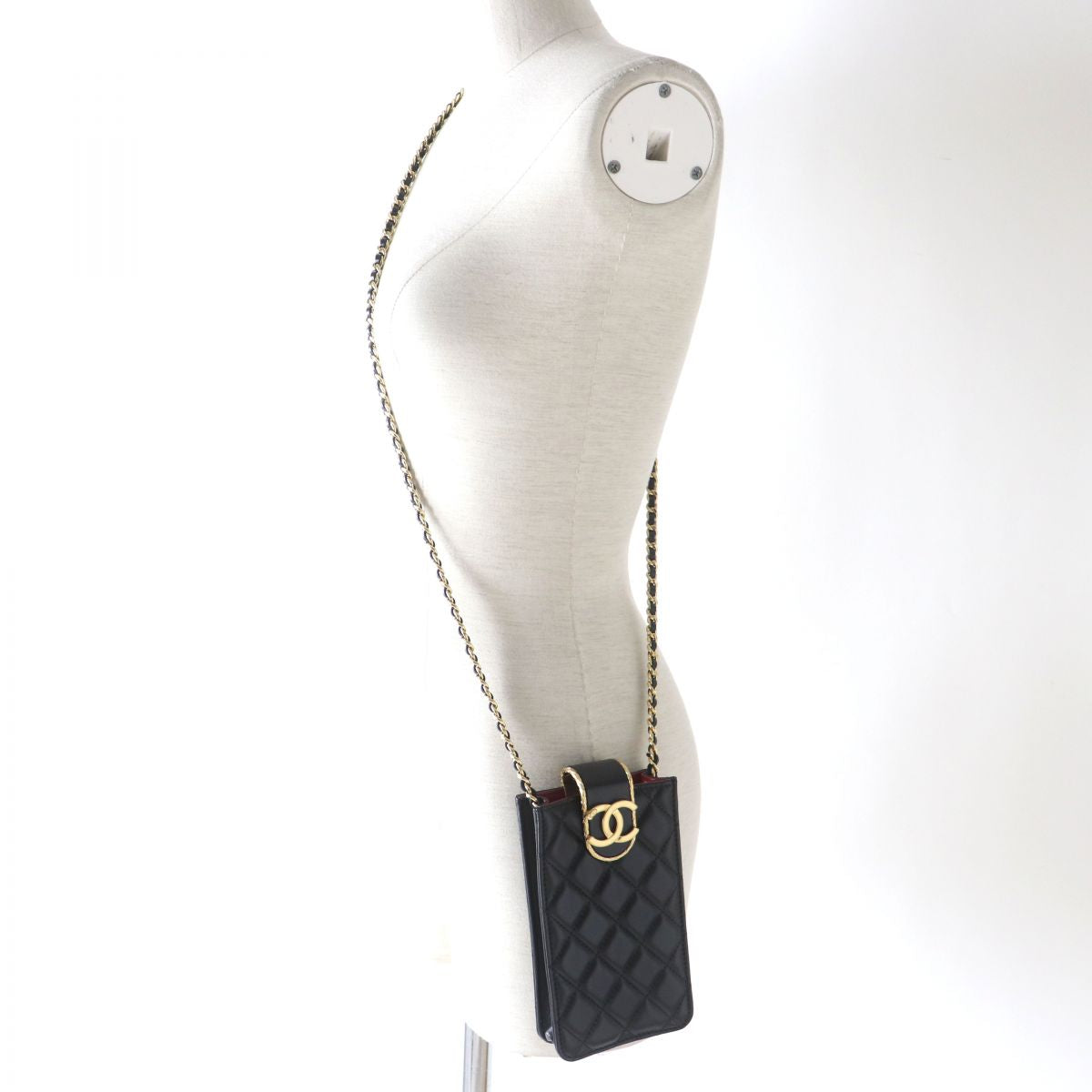 Chanel Handbag - EworeBags