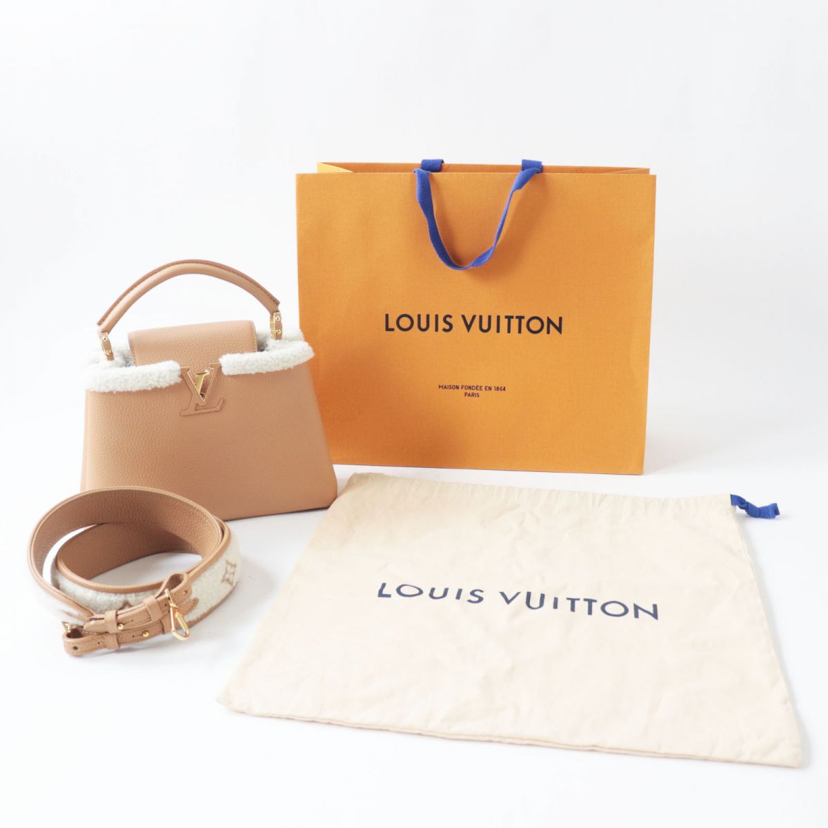 LOUIS VUITTON Shoulder Bag M59267 Taurillon Clemence Leather beige Capusine BB