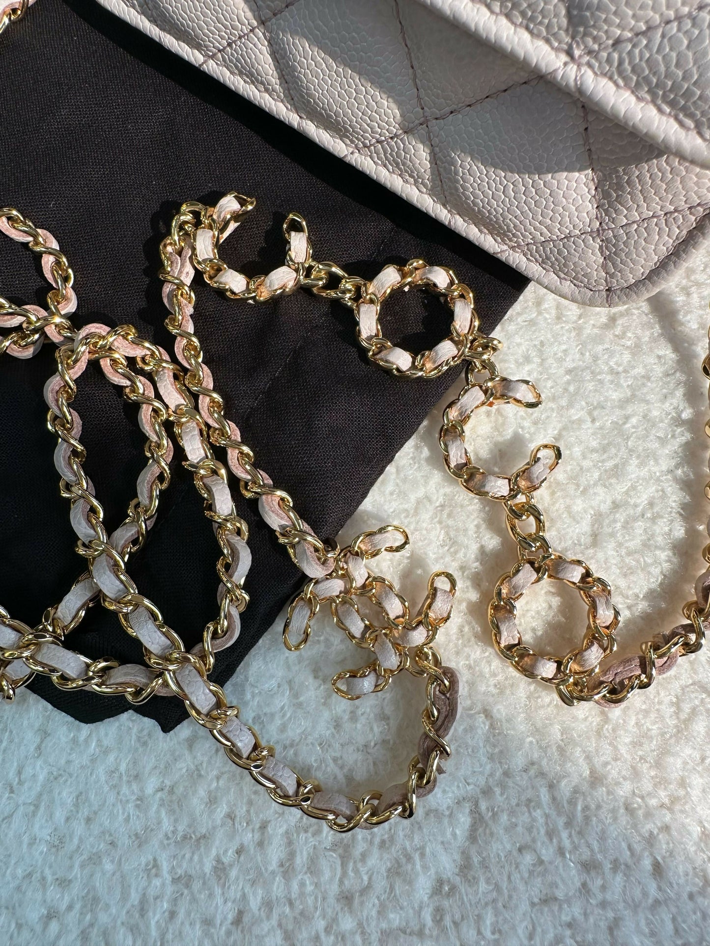Chanel(21)Small Leather Coco Chain Bag