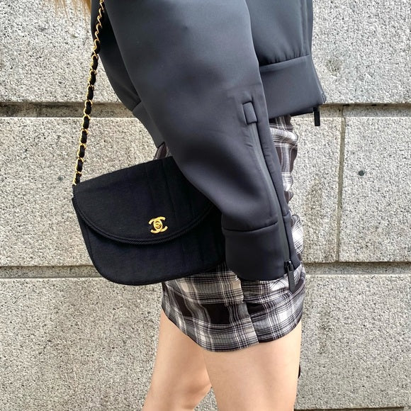 CHANEL  24k gold cloth shoulder bag