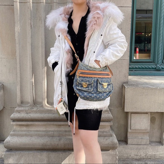LOUIS VUITTON baggy PM crossbody bag