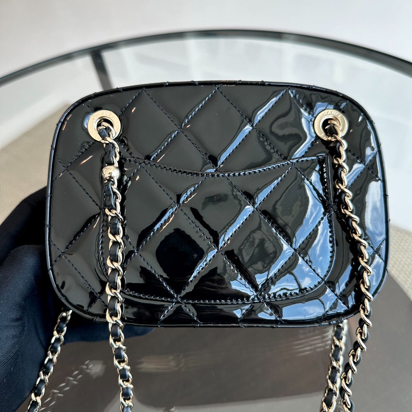 *Microchip, Full Set* Chanel 2022/23 Fall Winter Collection Mini Camera Quilted Patent Leather Black GHW