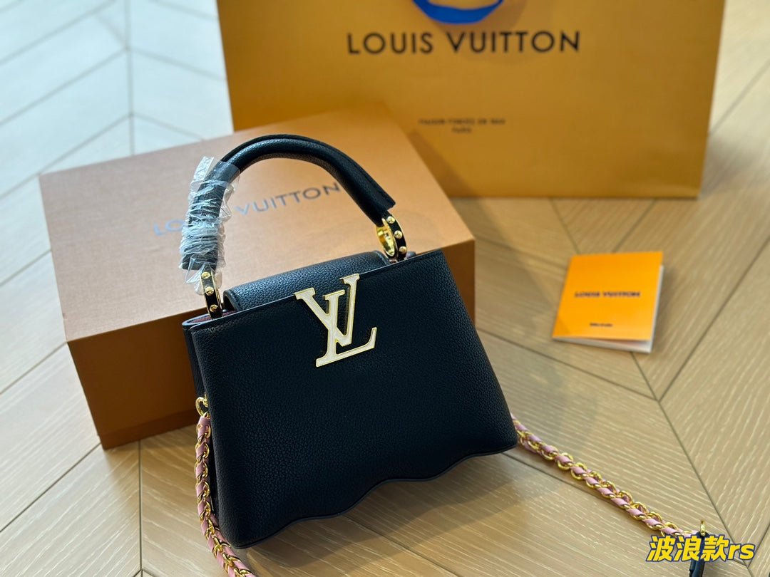 Louis Vuitton Capucines Handbag( 27cm and 20cm)