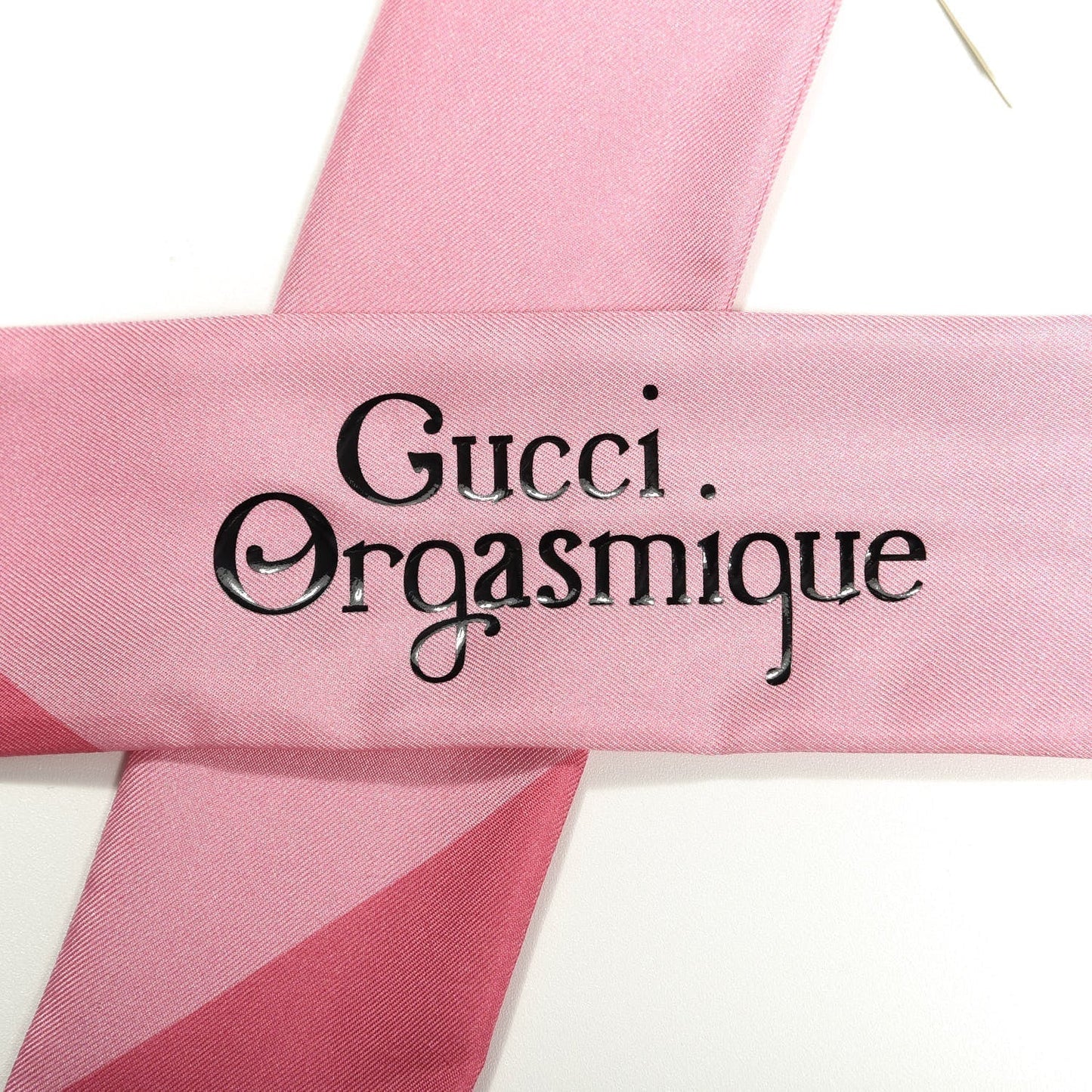 GUCCI Silk Orgasmique Neck Bow Twill Pink