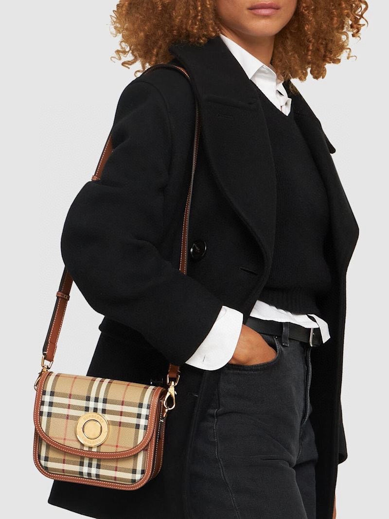 Luxury Burberry elizabeth messenger bag beige check