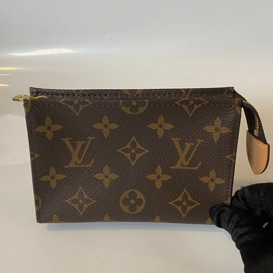 Louis Vuitton Monogram Pouch Brown Canvas Clutch