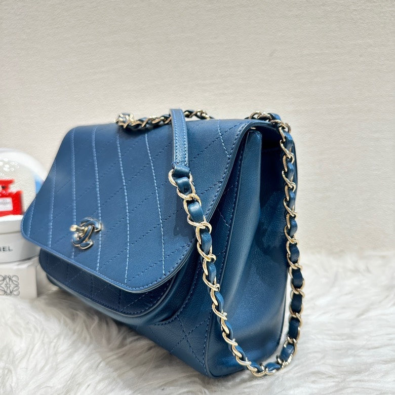 Chanel Saddle Handbag Bag - Ewore Bags