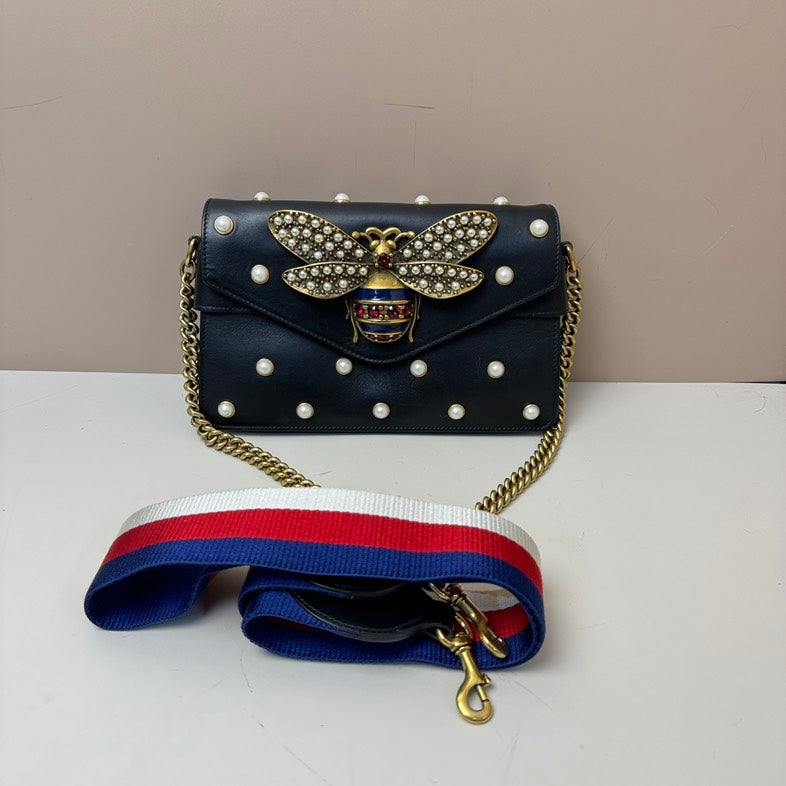 Gucci Chain Leather Shoulder Bag