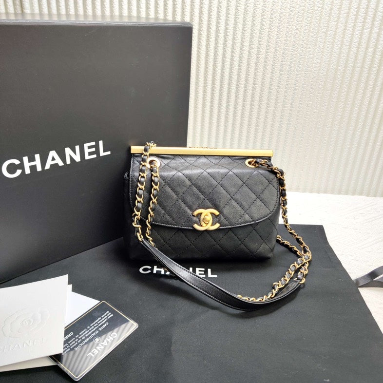 Chanel Shoulder Bag - Ewore Bags