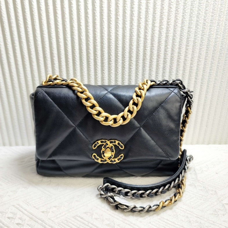 Chanel Shoulder Bag - Ewore Bags