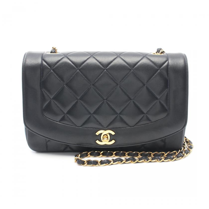Chanel Matelassé Shoulder Bag - Ewore Bags