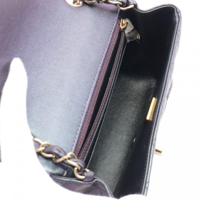 Chanel Matelassé Shoulder Bag - Ewore Bags