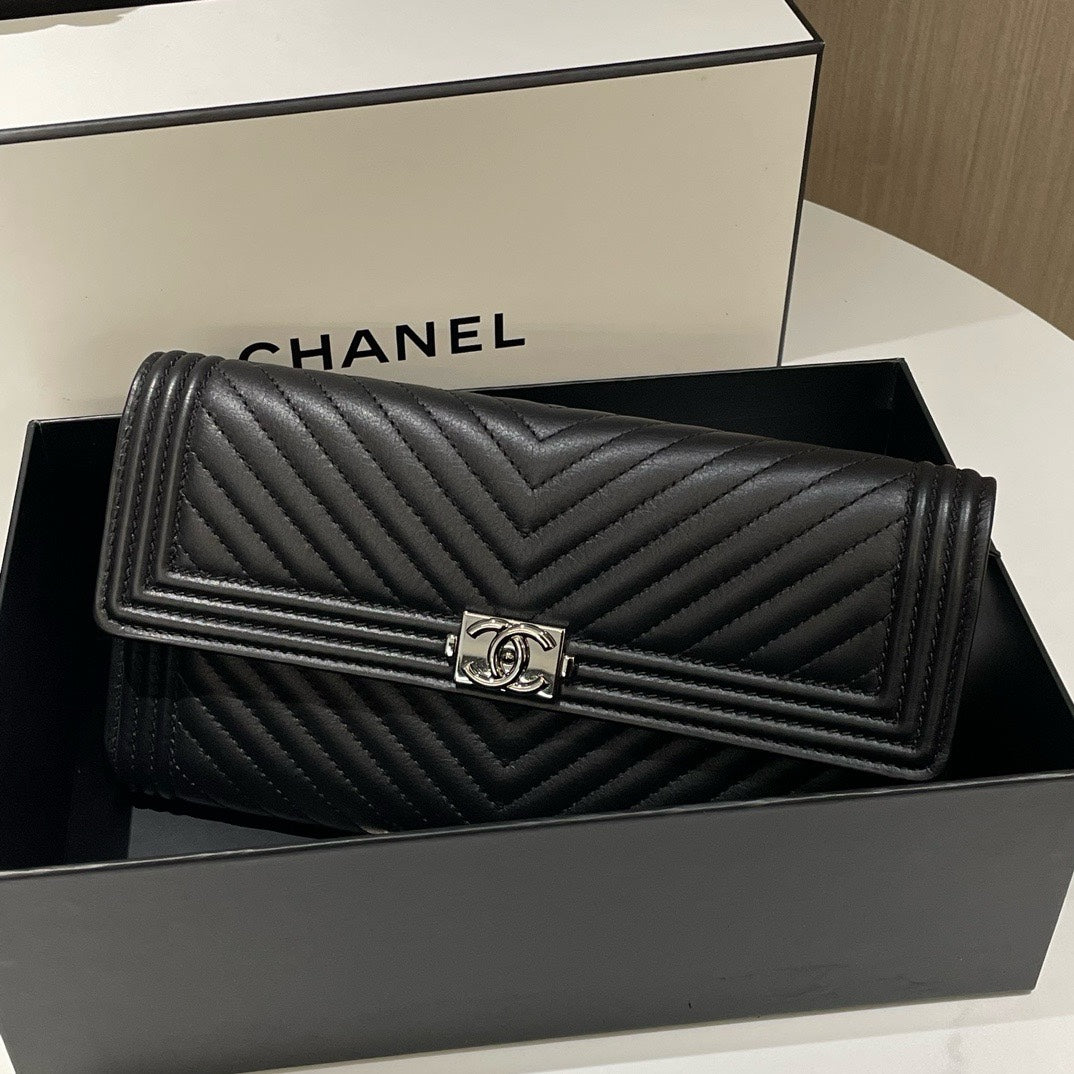 Chanel Boy Handbag Bag - Ewore Bags
