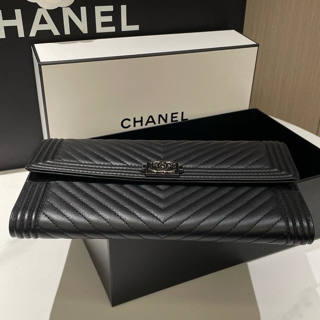 Chanel Boy Handbag Bag - Ewore Bags