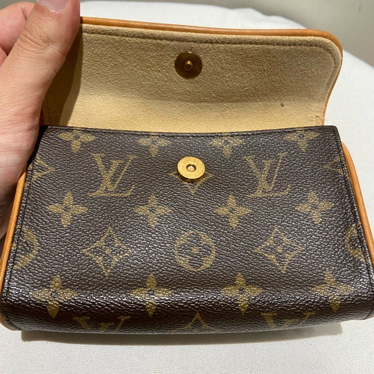 Louis Vuitton Monogram Canvas Chest Bag Brown Style Small