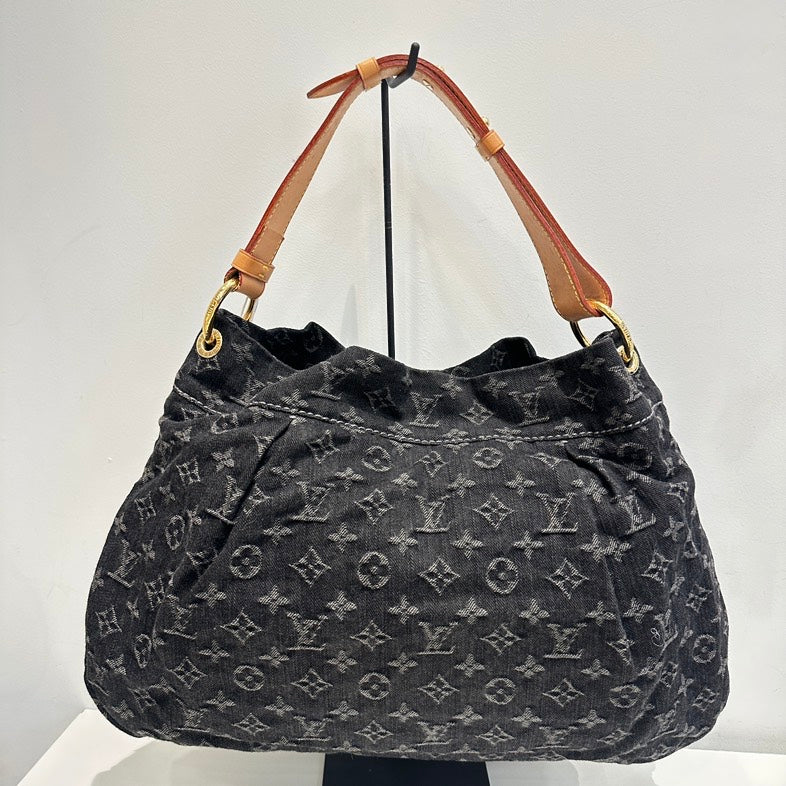 Louis Vuitton Daily PM Black Shoulder Bag
