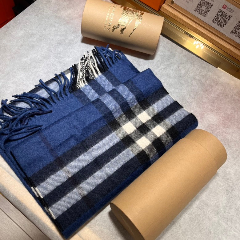 Luxury Burberry Cashmere Scarf Check Blue Scarves and Shawls