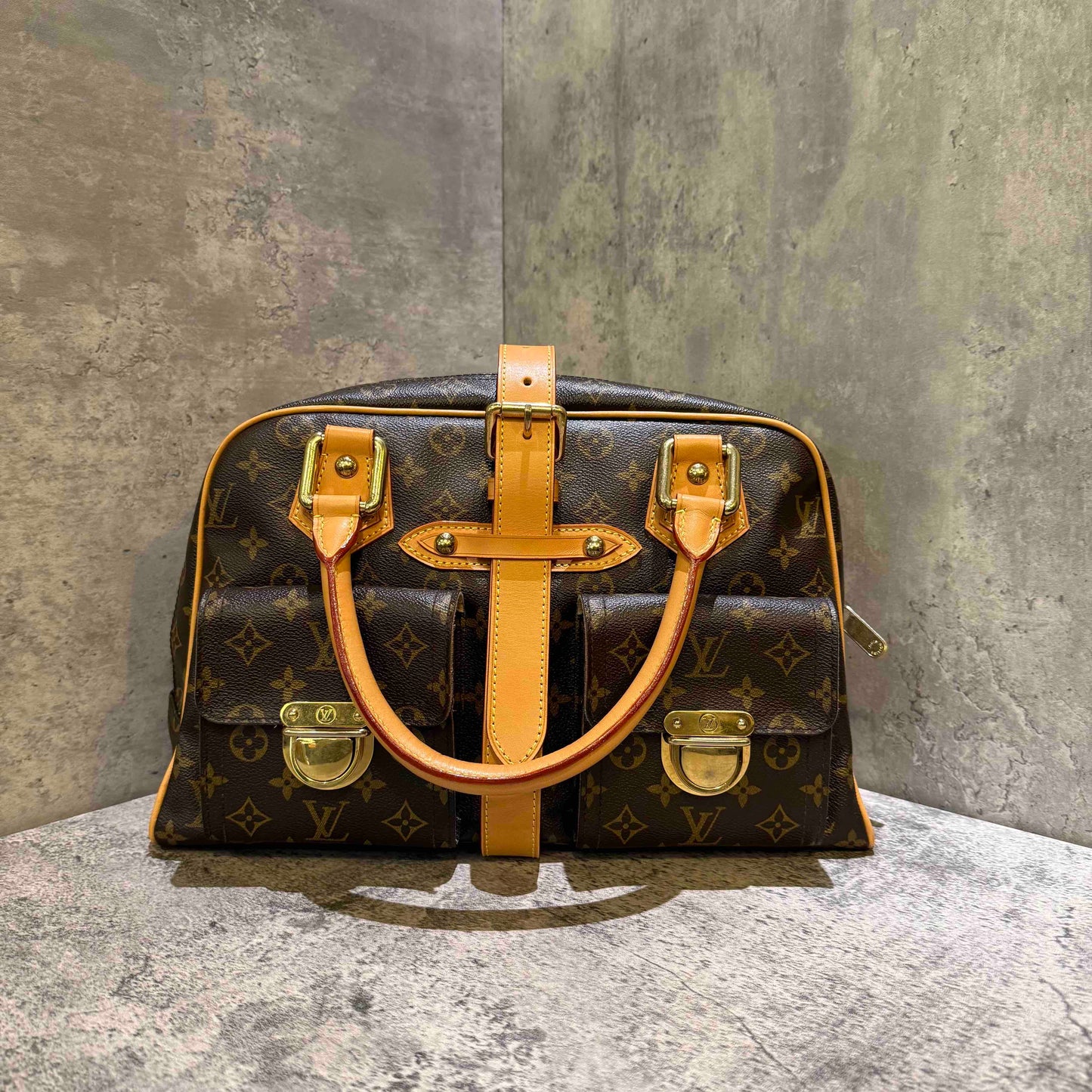 ???Louis Vuitton manhattan tote bag