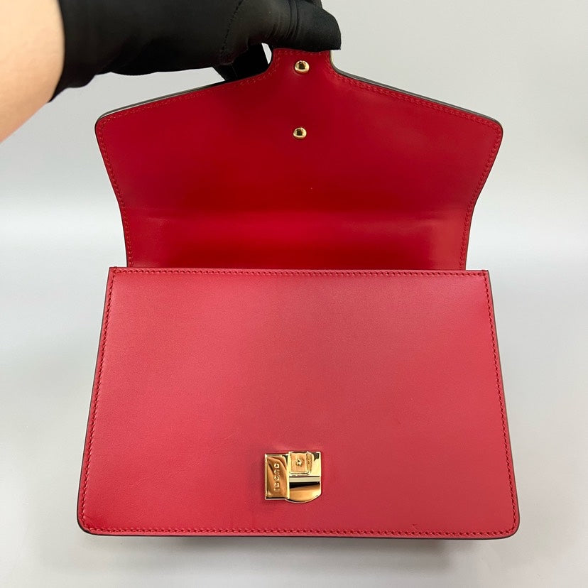 Gucci   Sylvie Red Shoulder Bag XJ10902