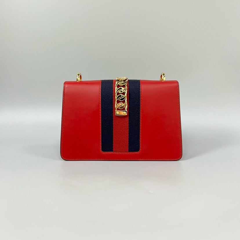 Gucci   Sylvie Red Shoulder Bag XJ10902