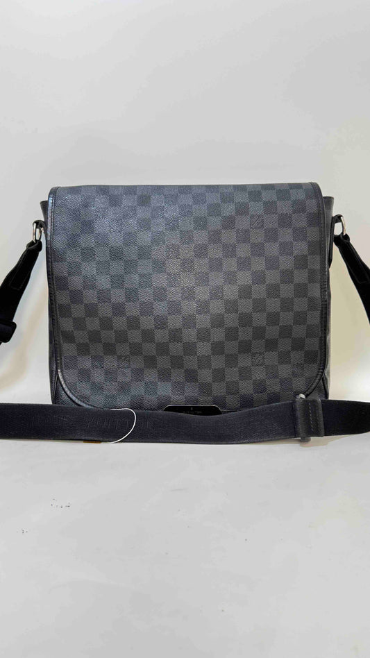 Louis Vuitton Damier Graphite Canvas Crossbody Bag - Black Checkered
