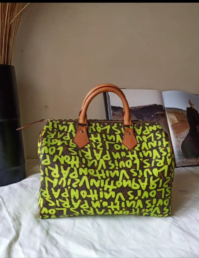 ???Louis Vuitton murakami bag