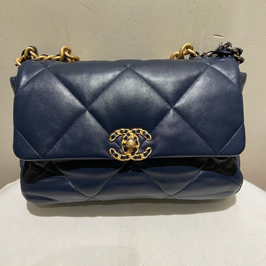 Chanel Shoulder Bag - Ewore Bags
