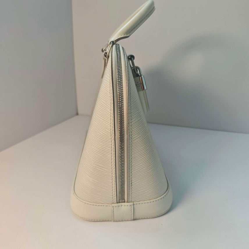 Louis Vuitton Alma(no keys)