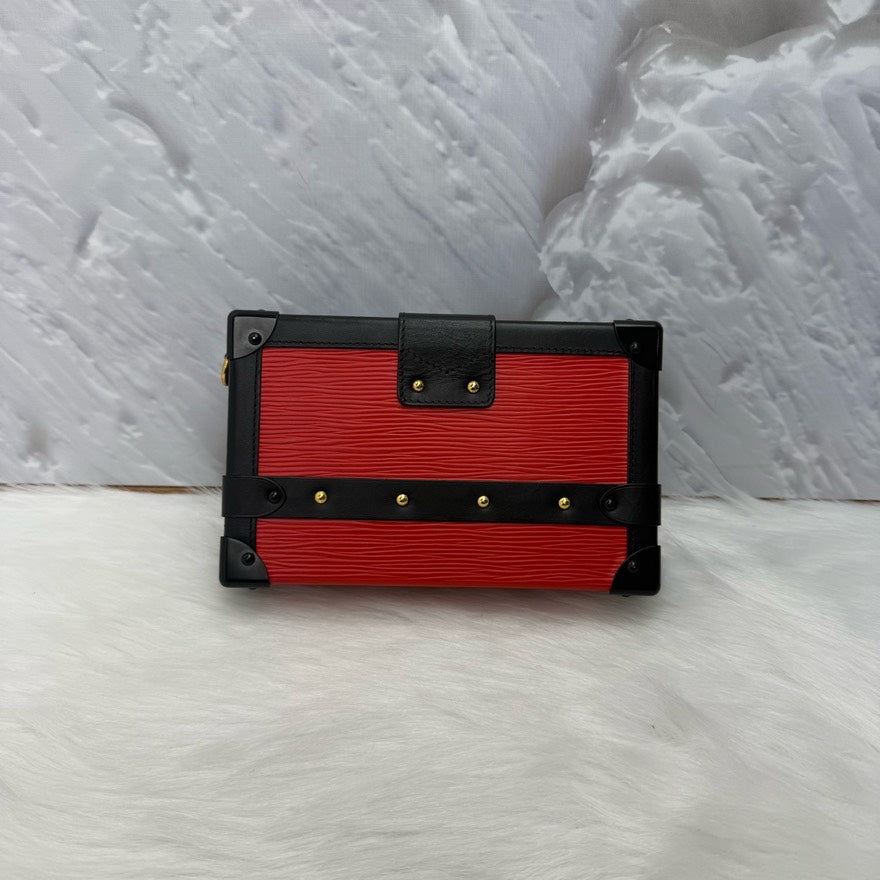 LV Louis Vuitton Malle Bag