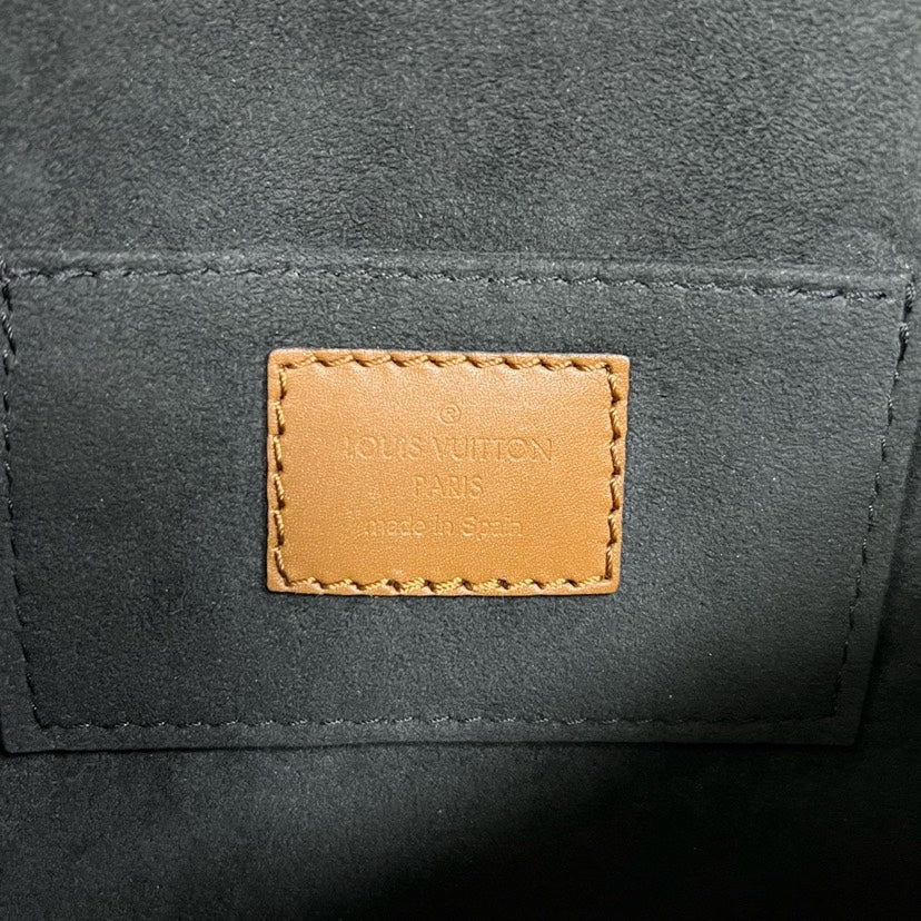 Louis Vuitton Dauphine Bag 20*14cm XJ11582