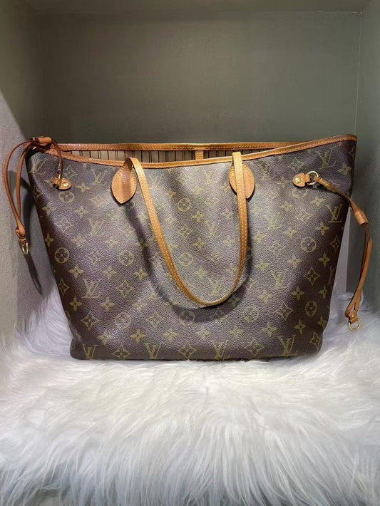 Louis Vuitton Neverfull Monogram Tote Bag Brown