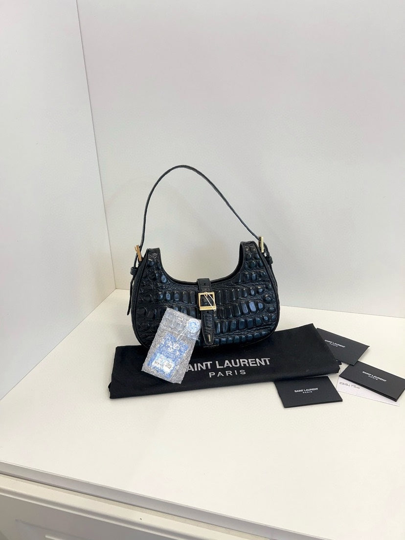 YSL Saint Laurent Hobo Bag 24x17x6cm 118122