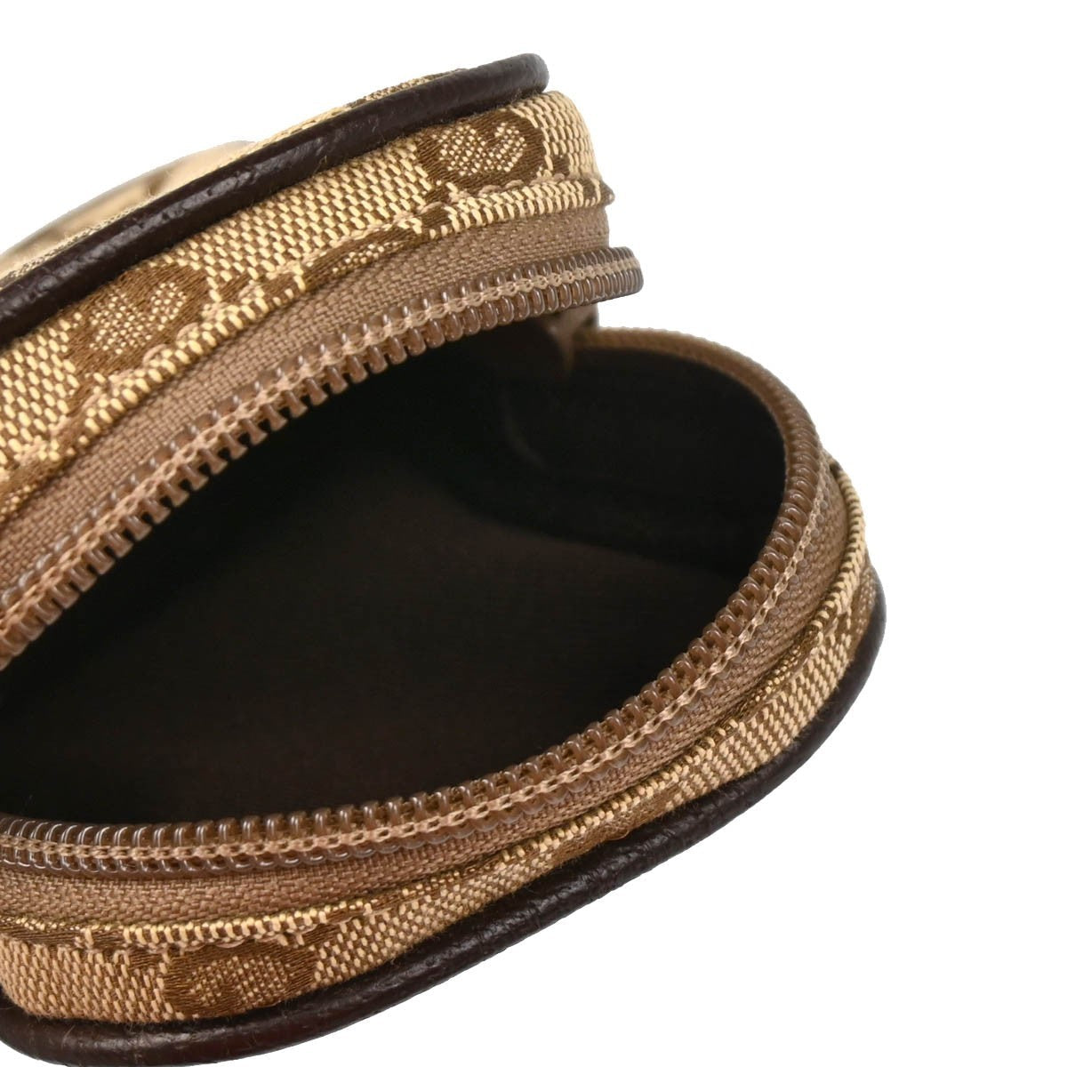 Gucci Gg Marmont Cigarette Case Matelasse Leather Beige Canvas Clutche & Pouche Bag ( )