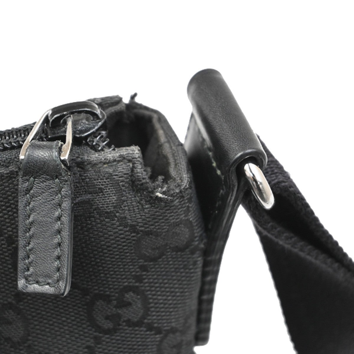 Gucci Zip Messenger Bag Gg Canvas With Perforated Leather Black Canvas Shoulder Bag Bag ( )