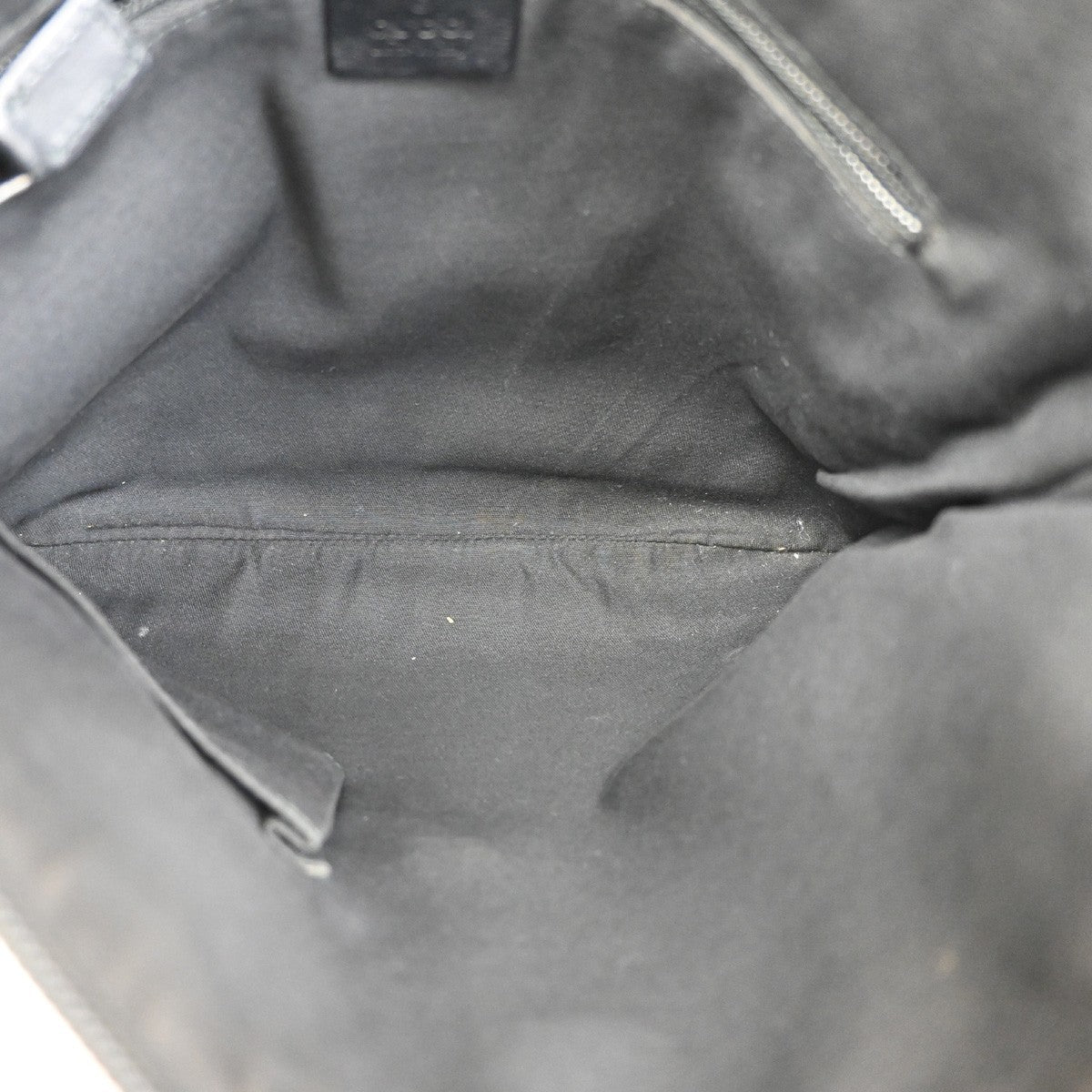 Gucci Zip Messenger Bag Gg Canvas With Perforated Leather Black Canvas Shoulder Bag Bag ( )